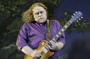 susana millman photo of Warren Haynes 2011 NOLA