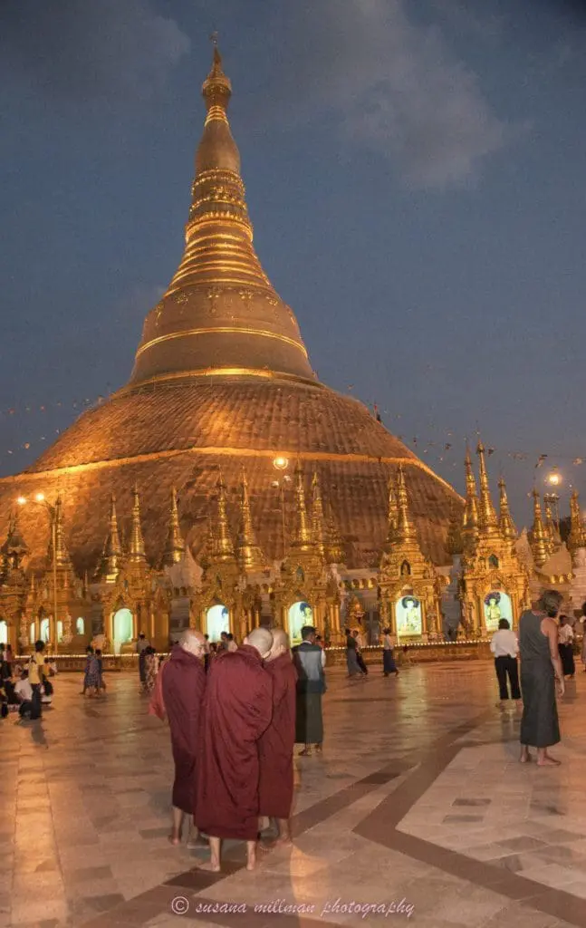 Shwedagon temple, Yangon Myanmar