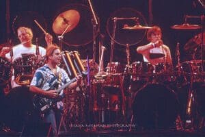 susana-millman-photo-grateful dead-band partial Bob-Weir-drummers-new years-1989
